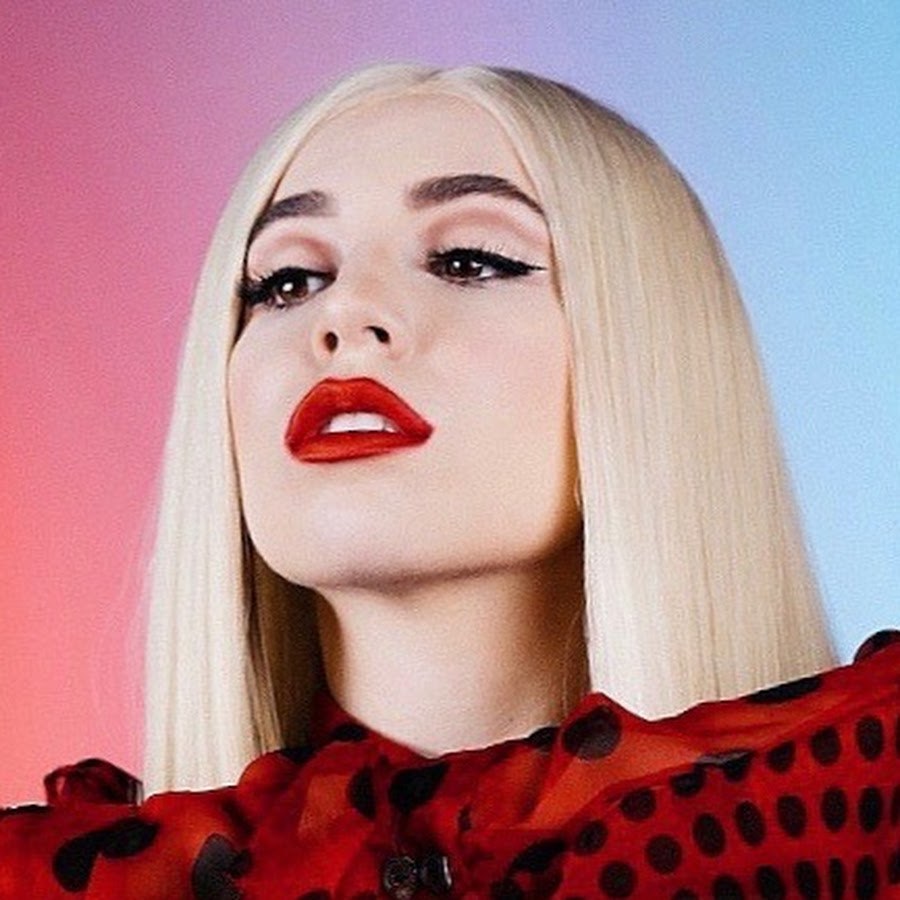 Ava Max